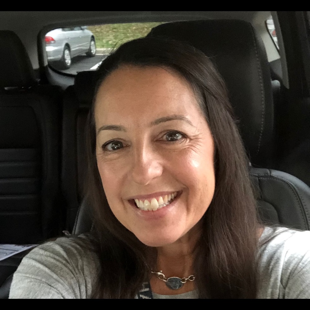 Meet your Posher, Angela